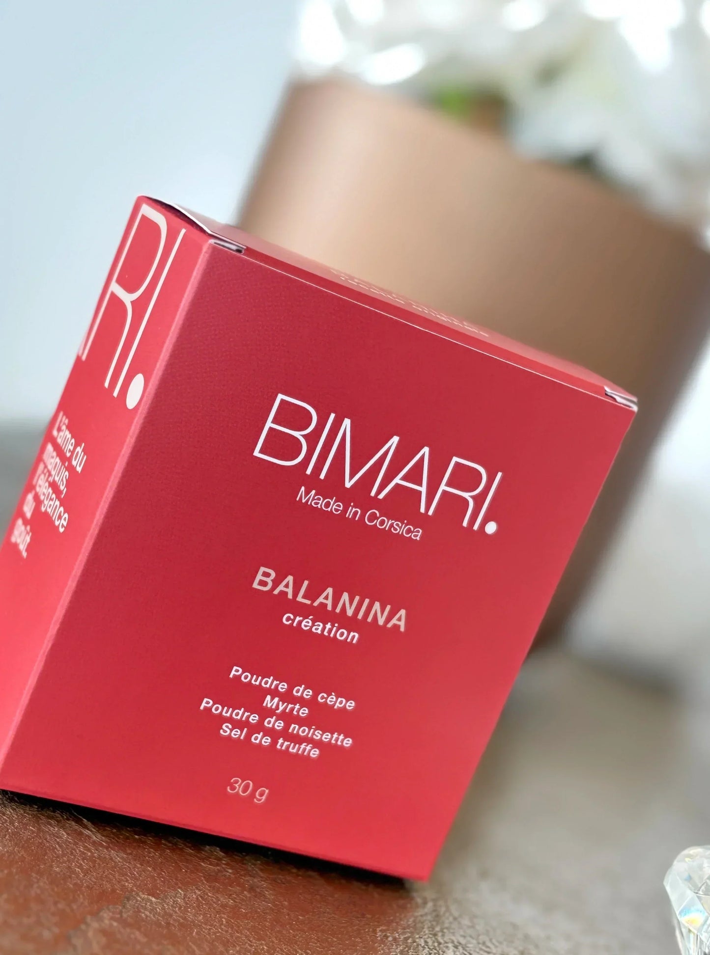 Balanina BIMARI : sel de truffe, cèpes et myrte corse — mélange aromatique corse sur table