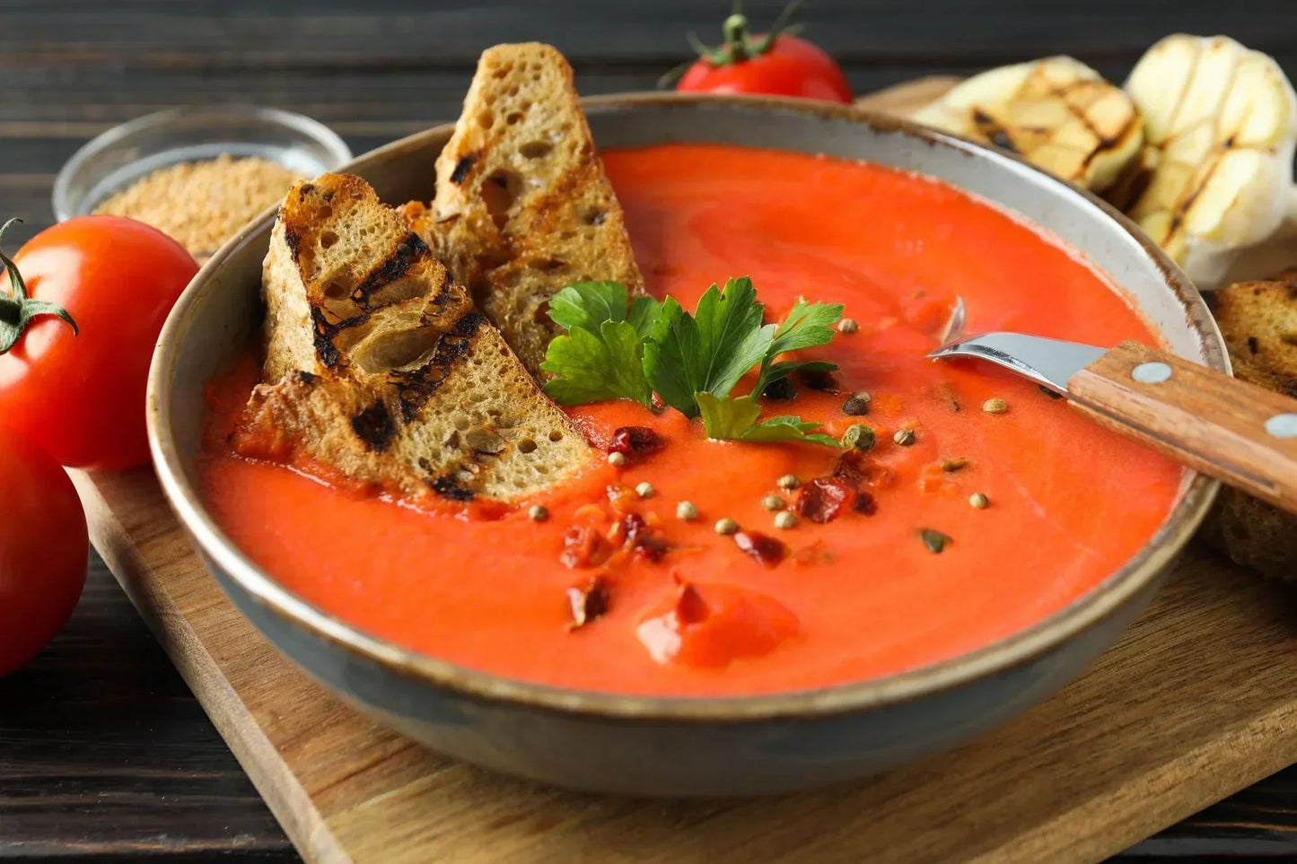 Gaspacho corse aux herbes du maquis : soupe froide d'été avec Alesani et Népita BIO BIMARI